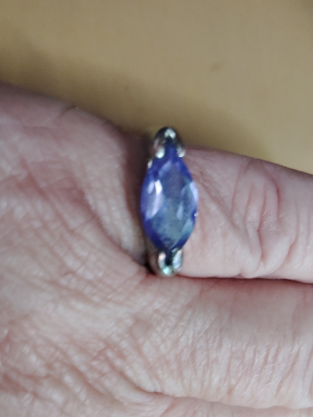 🛑 FIRM PRICE 🛑SILVER  MARQUISE CUT,  AMETHYST, PURPLE GEMSTONE  RING. SZ-7.5